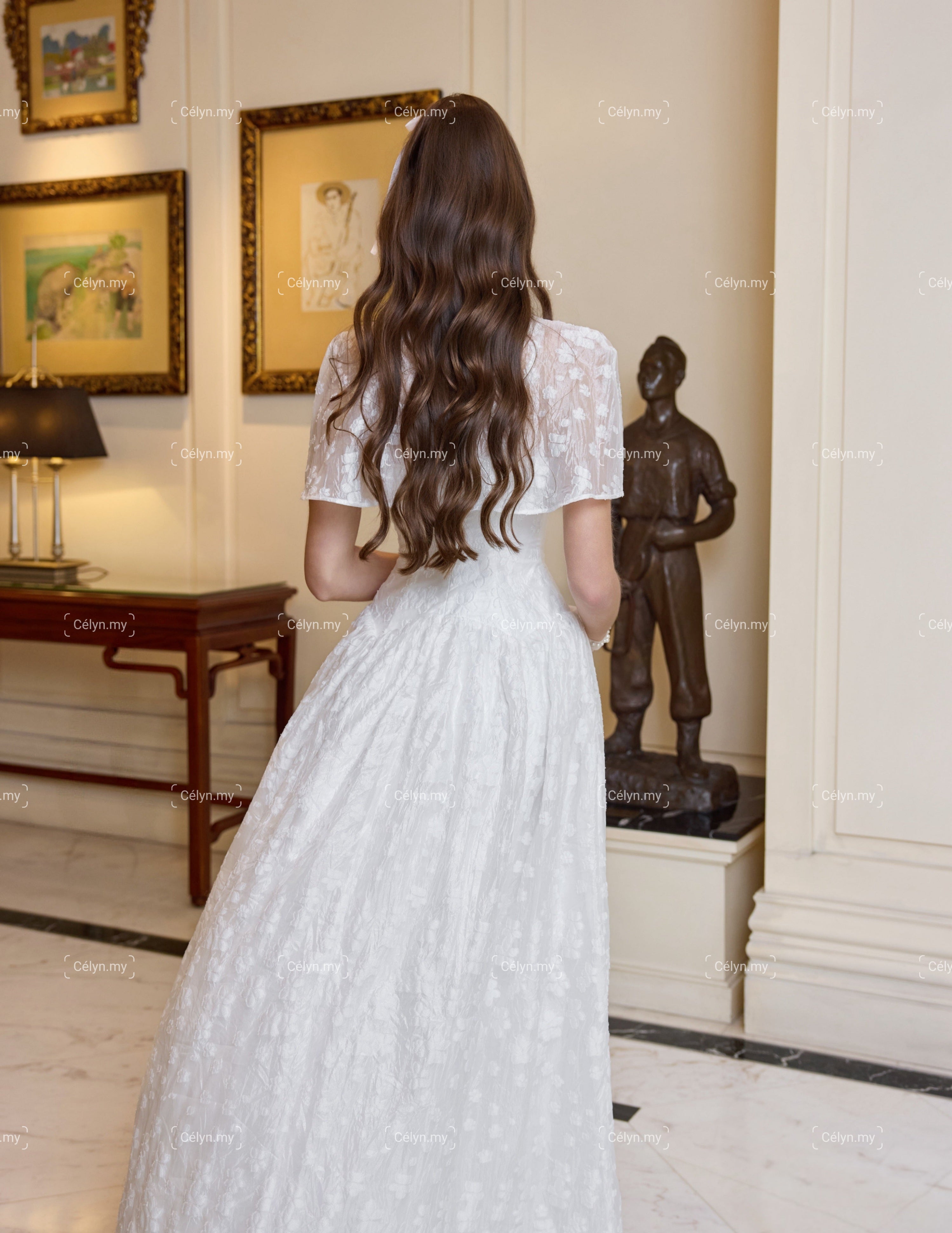 Éloise Veil Dress